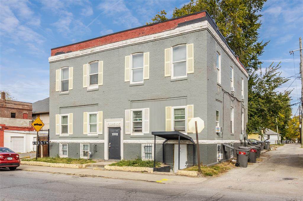 3030 10th Street - Photo 1