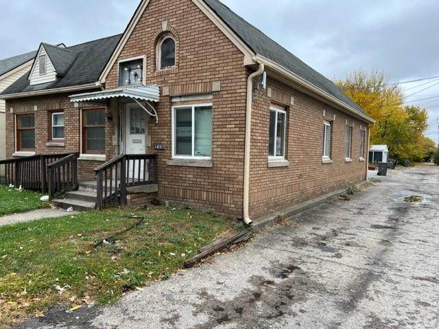 3419 10th Street - Photo 1