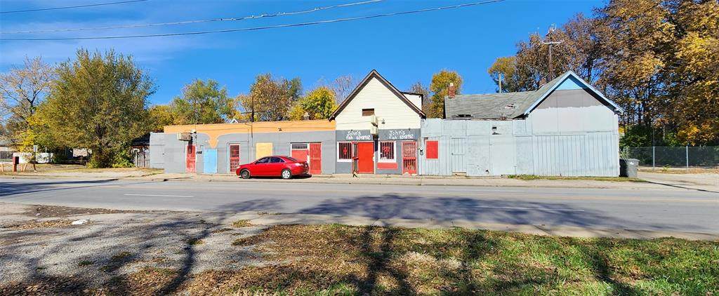 2244 10th Street - Photo 1