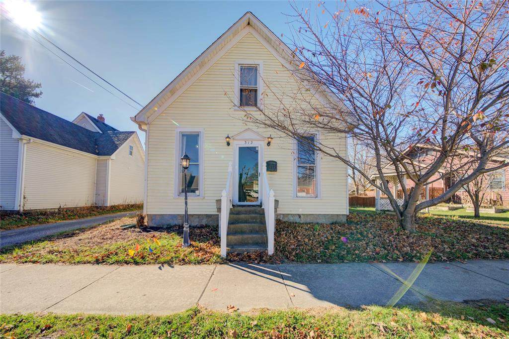 312 Center Street - Photo 1