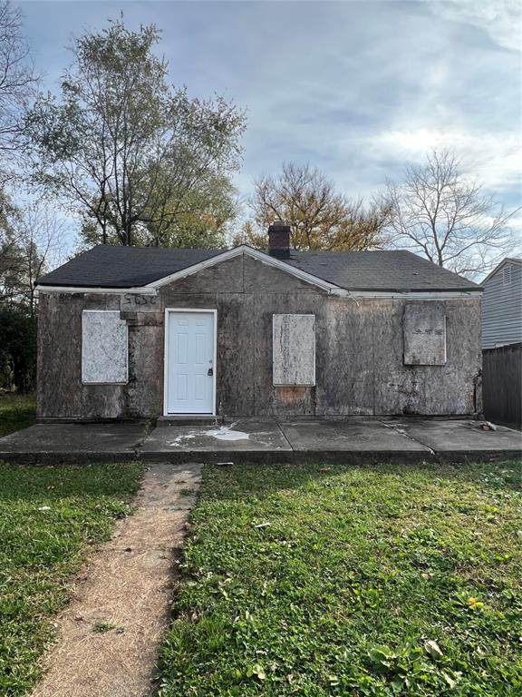 3525 Kinnear Avenue - Photo 1