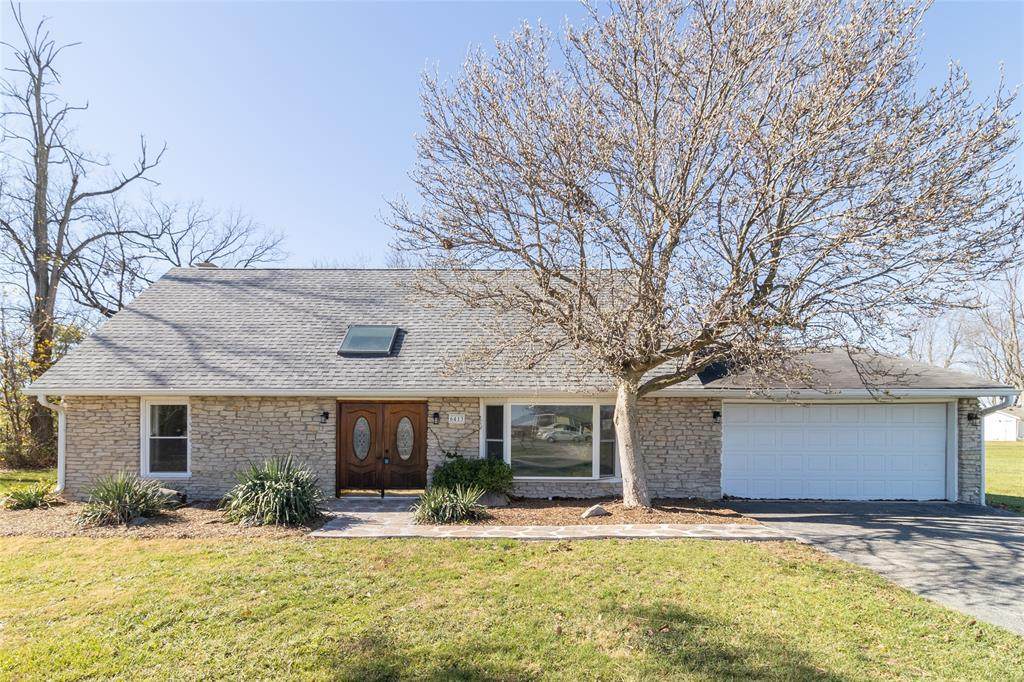 6413 Wheeling Avenue - Photo 1
