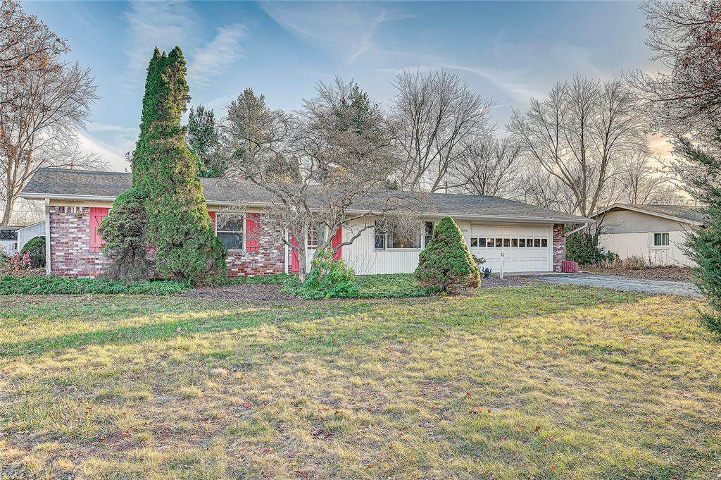5641 72nd Street - Photo 1