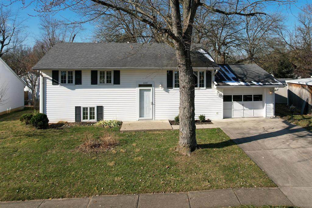604 Rose Lane - Photo 1
