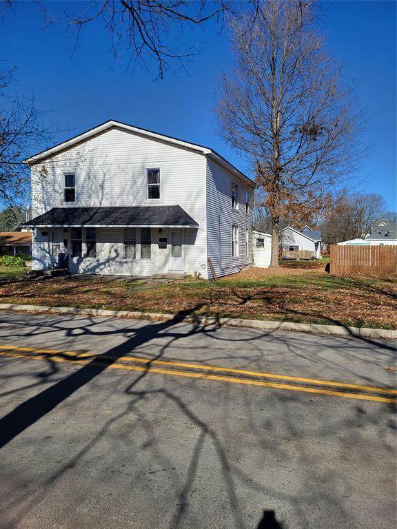 401 6th St - Photo 1