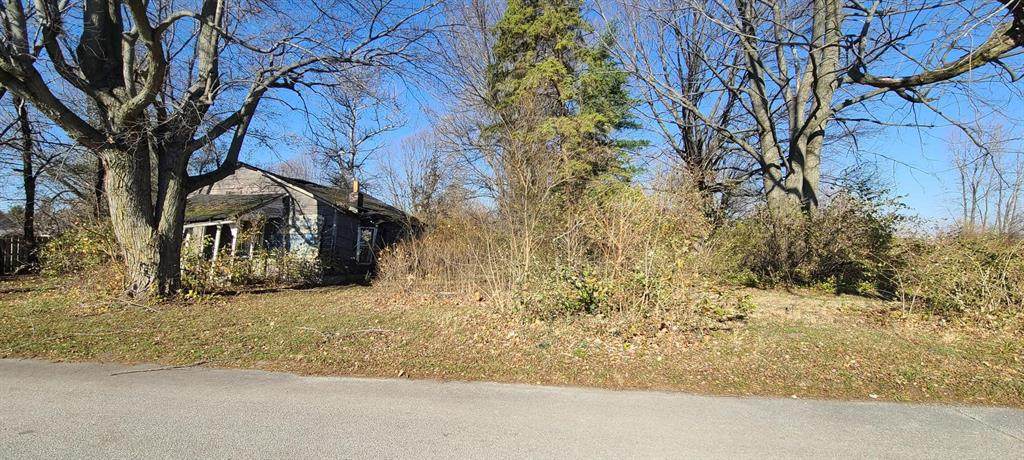 216 Lasalle Street - Photo 1