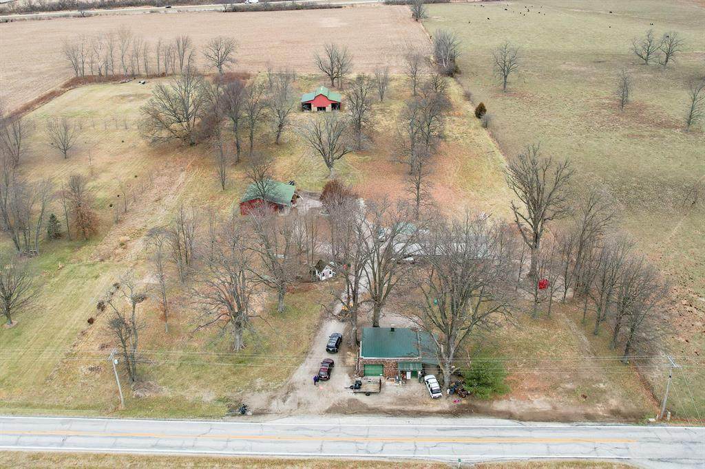 8336 State Road 42 - Photo 1