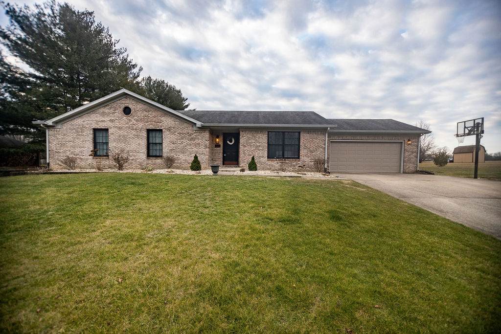 571 Edgewood Drive - Photo 1