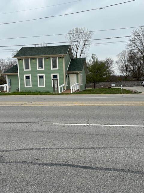 6444 Broadway - Photo 1