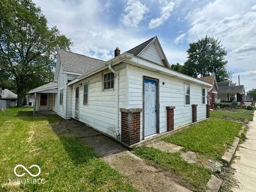 734 Bell Street - Photo 1