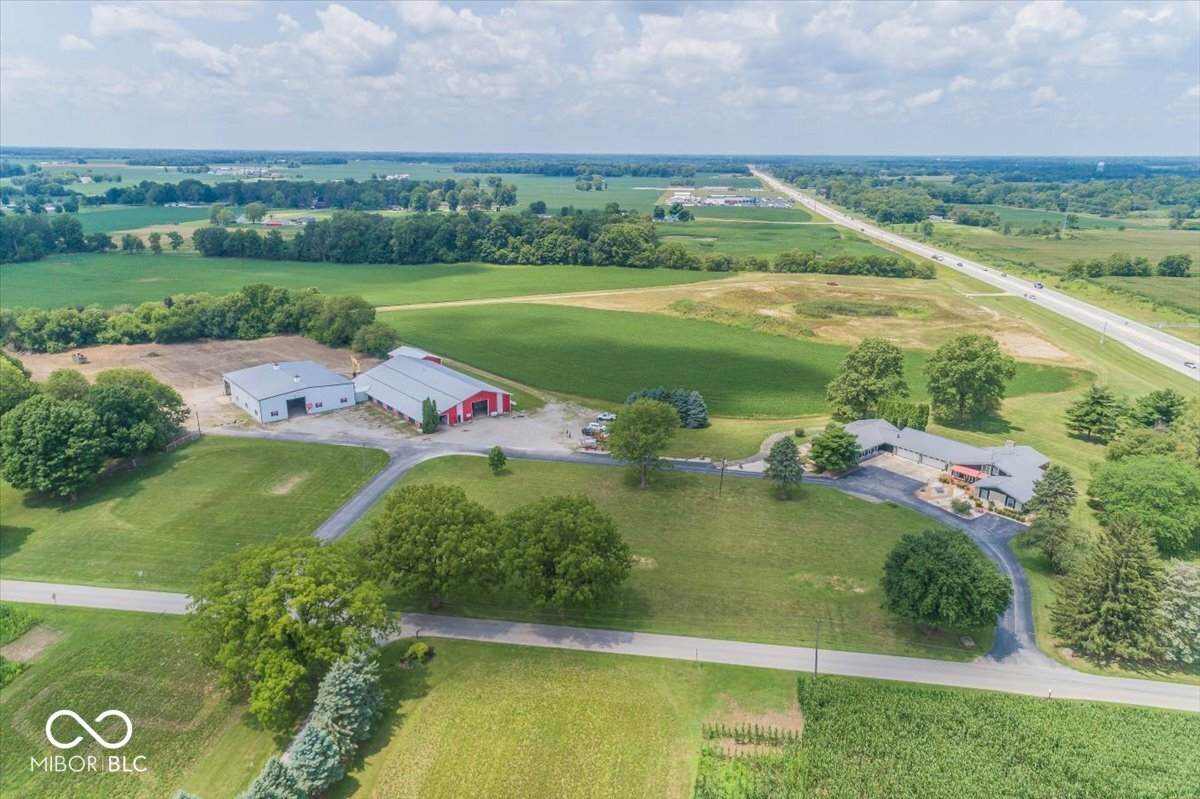 9001 County Road 700 - Photo 1