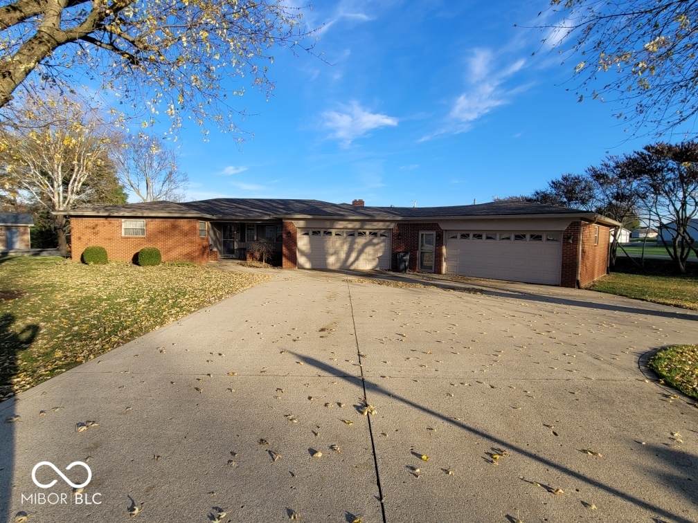 350 Rivercrest Drive - Photo 1