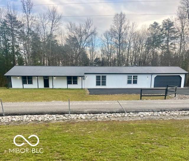 3235 Private Road 435 - Photo 1