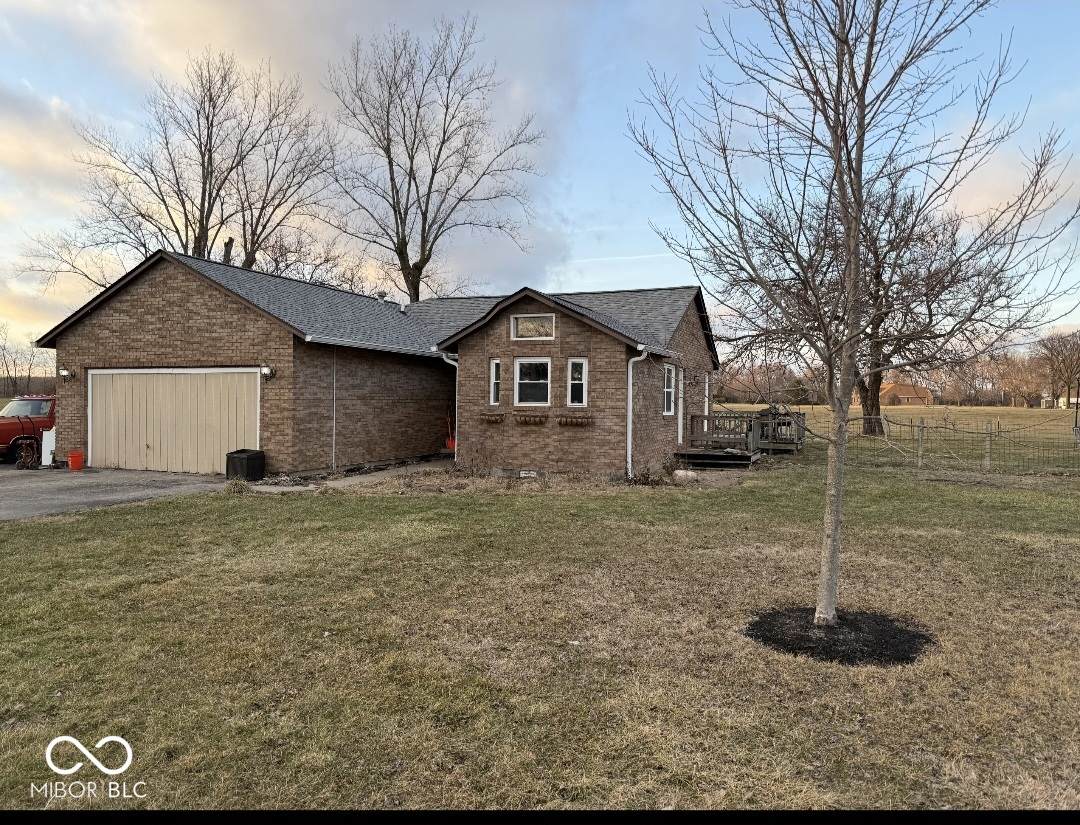 2650 State Road 252 - Photo 1