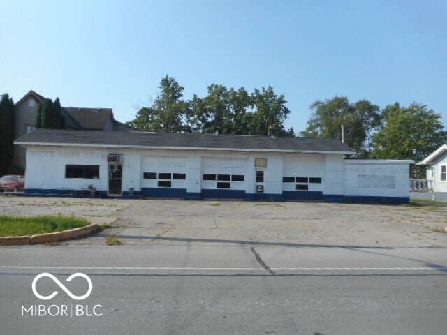 701 Main Street - Photo 1
