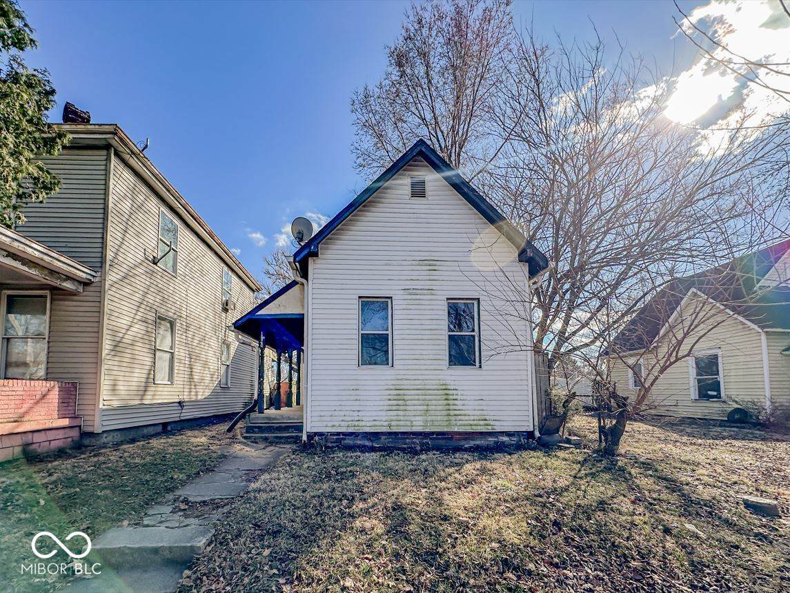1929 Wilcox Street - Photo 1