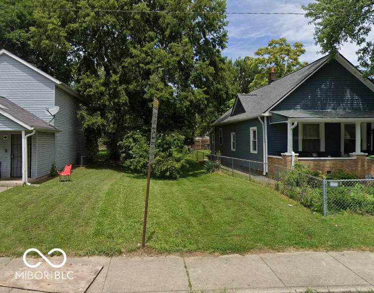 922 26th Street - Photo 1