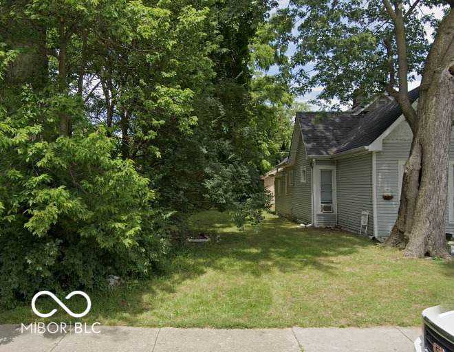 930 Roache Street - Photo 1