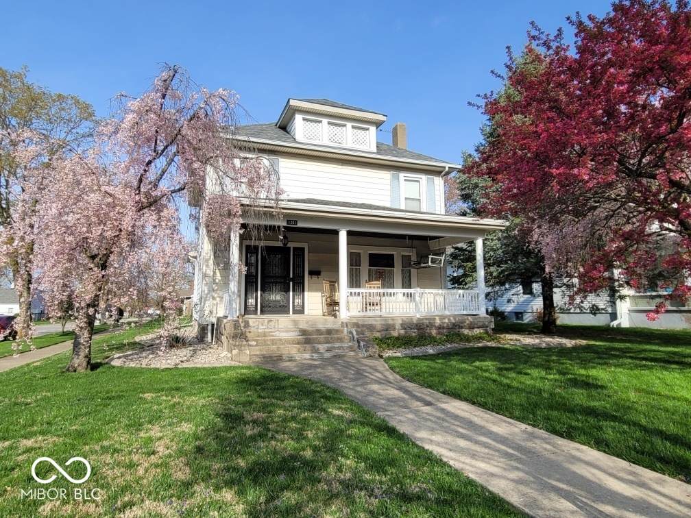 1201 Main Street - Photo 1
