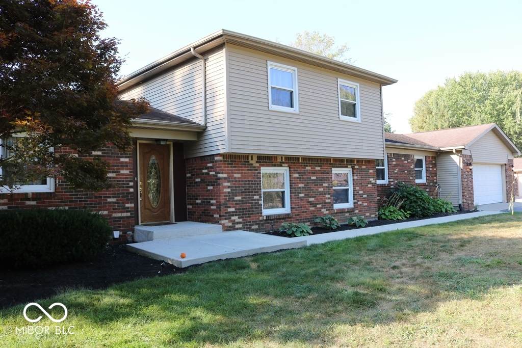 3121 Tam O Shanter Drive - Photo 1