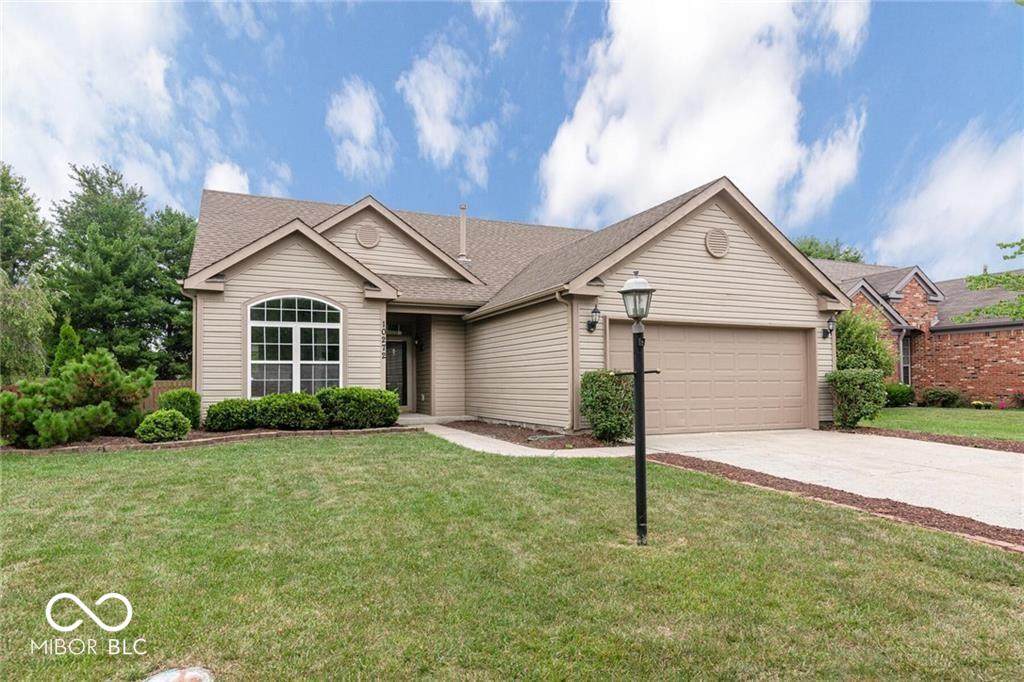 10272 Lakeland Drive - Photo 1