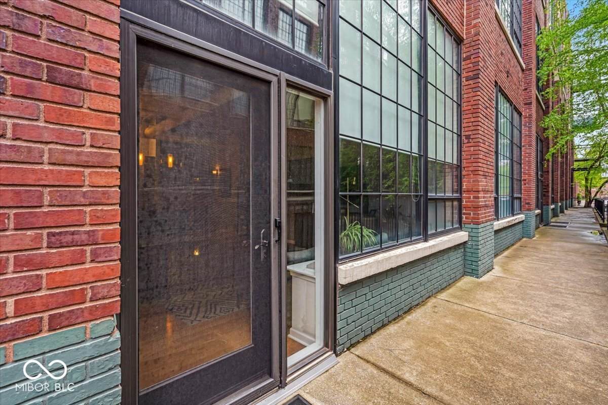 630 College Avenue - Photo 1