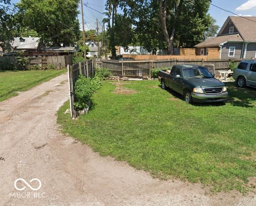 2812 Wilcox Street - Photo 1