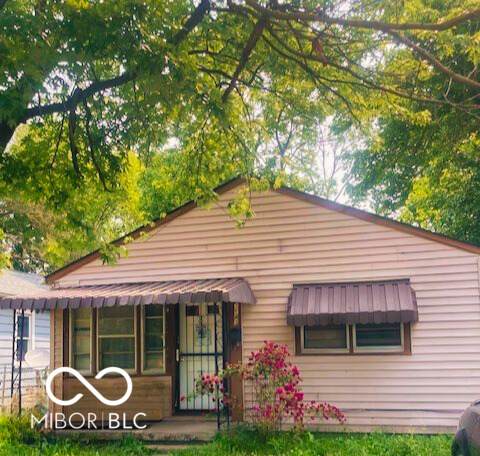 1143 Sharon Avenue - Photo 1