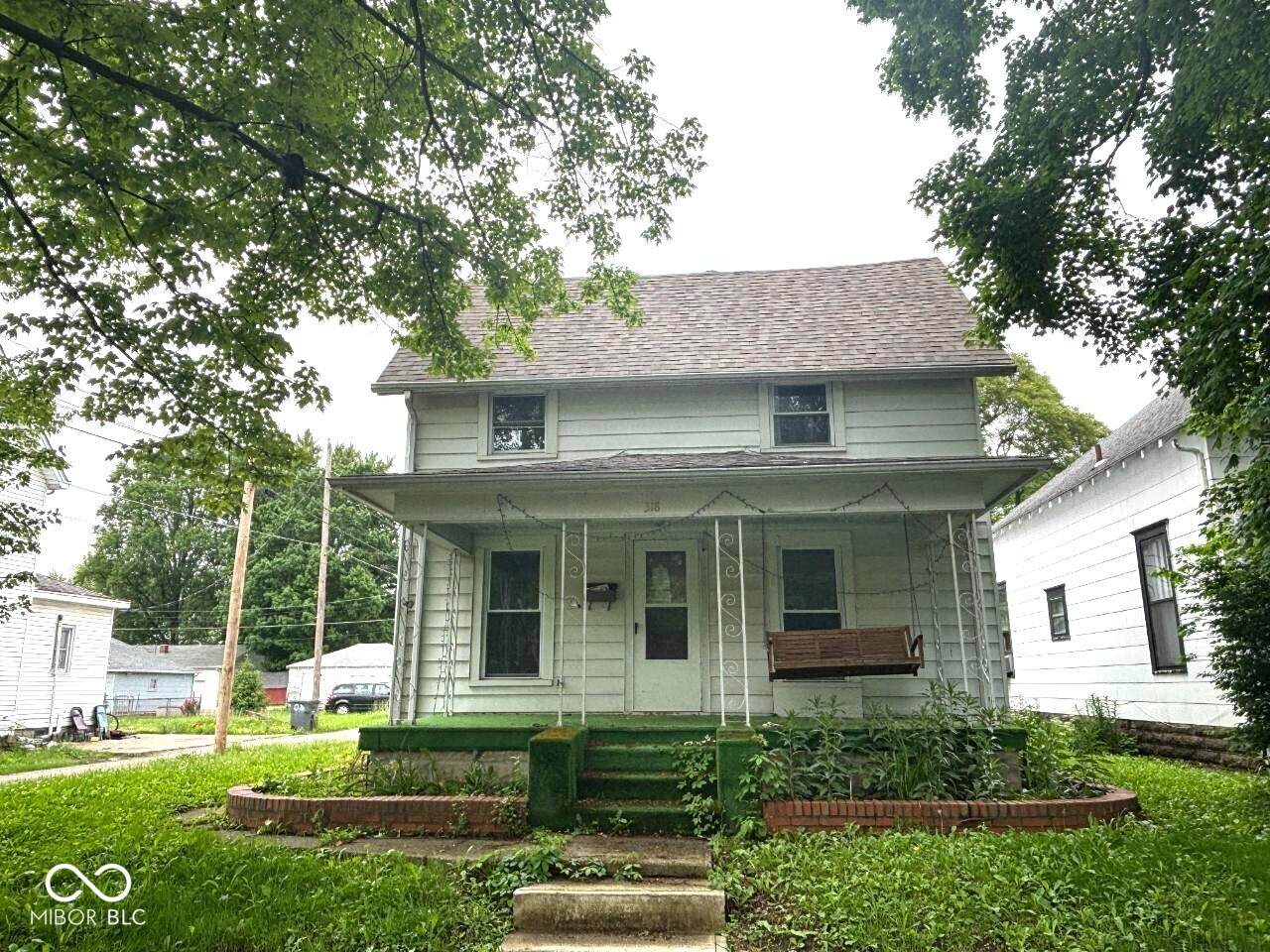318 10th Street - Photo 1