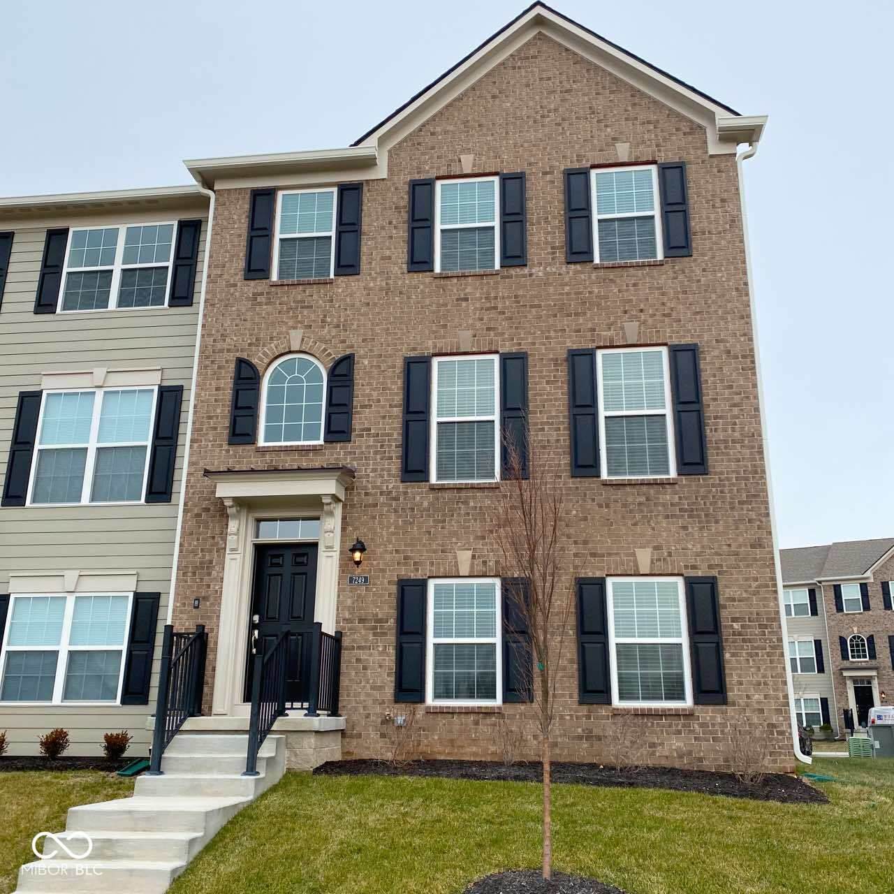 7259 Barker Street - Photo 1