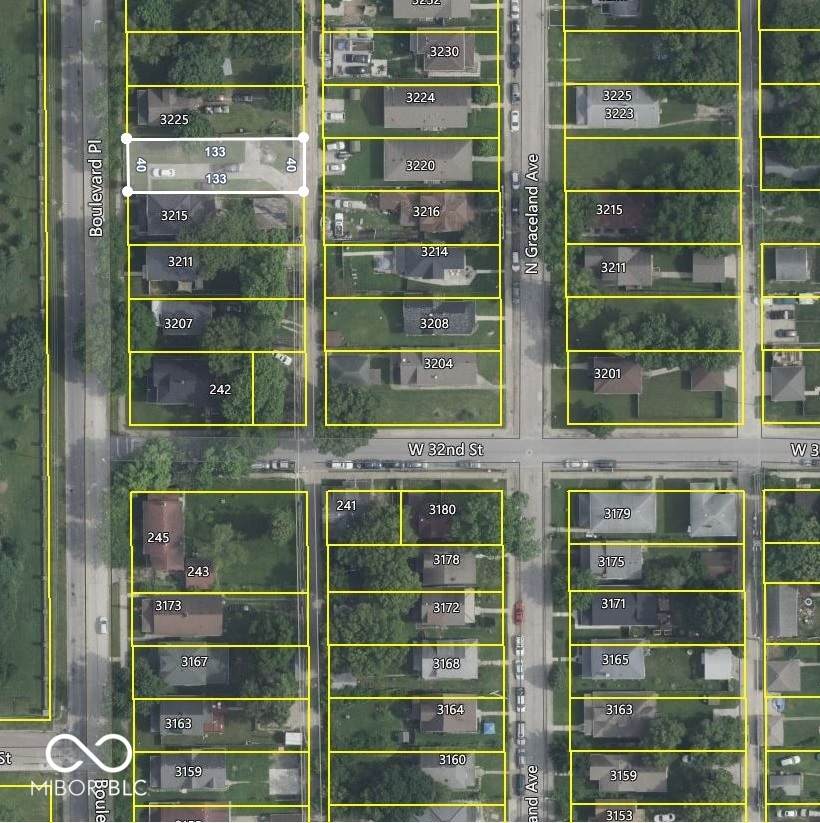 3221 Boulevard Place - Photo 1