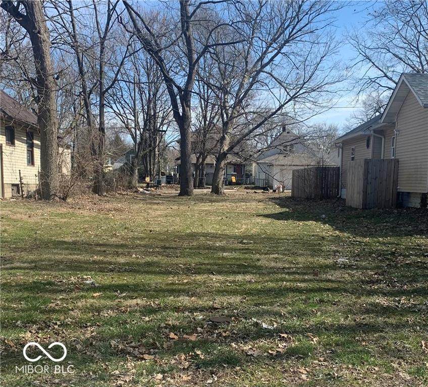 1319 Tuxedo Street - Photo 1