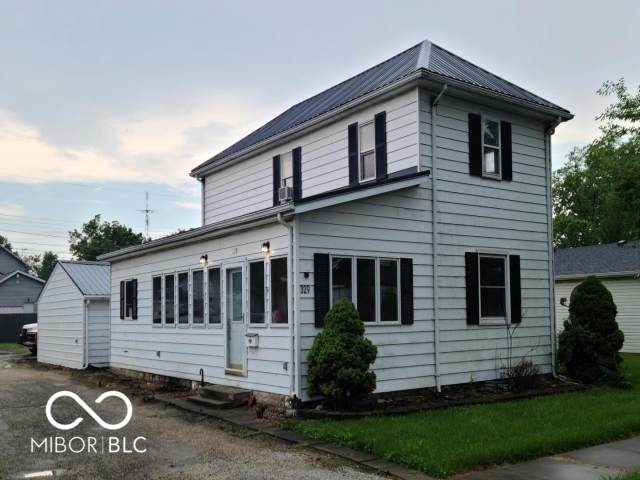 329 Washington Street - Photo 1