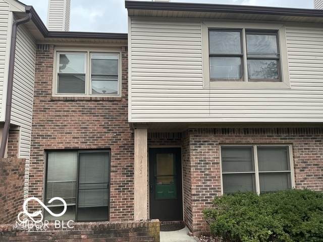 9452 Maple Way - Photo 1