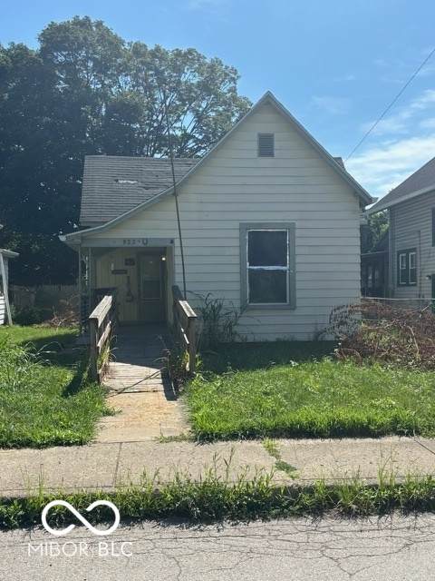 933 Tuxedo Street - Photo 1
