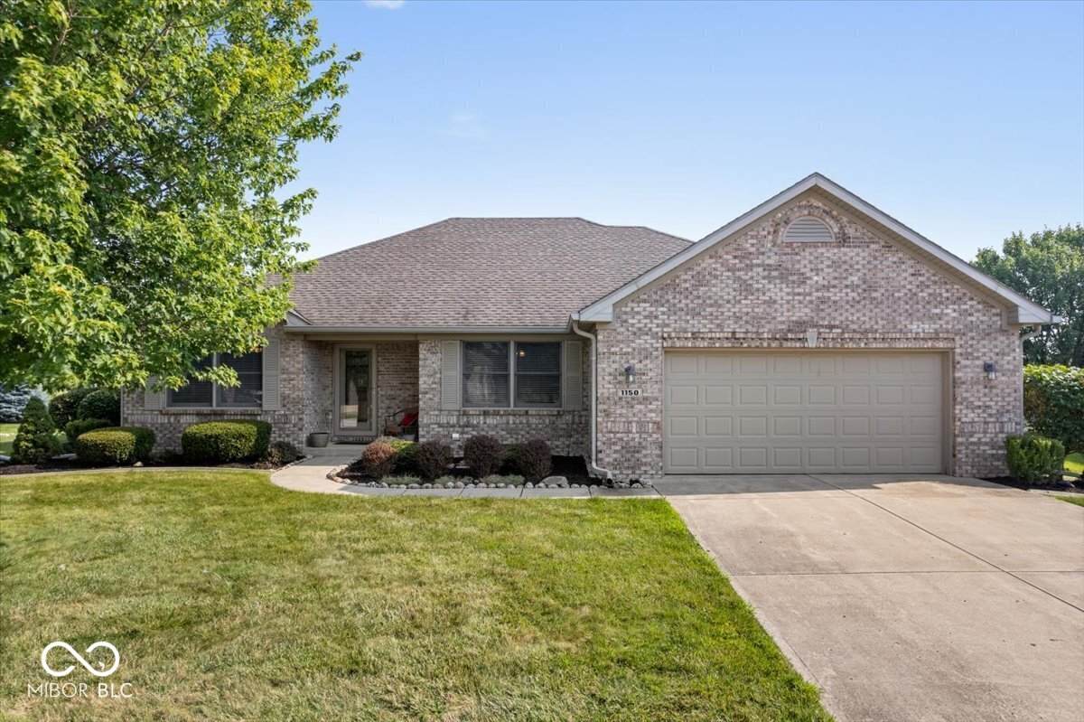 1150 Woodridge - Photo 1
