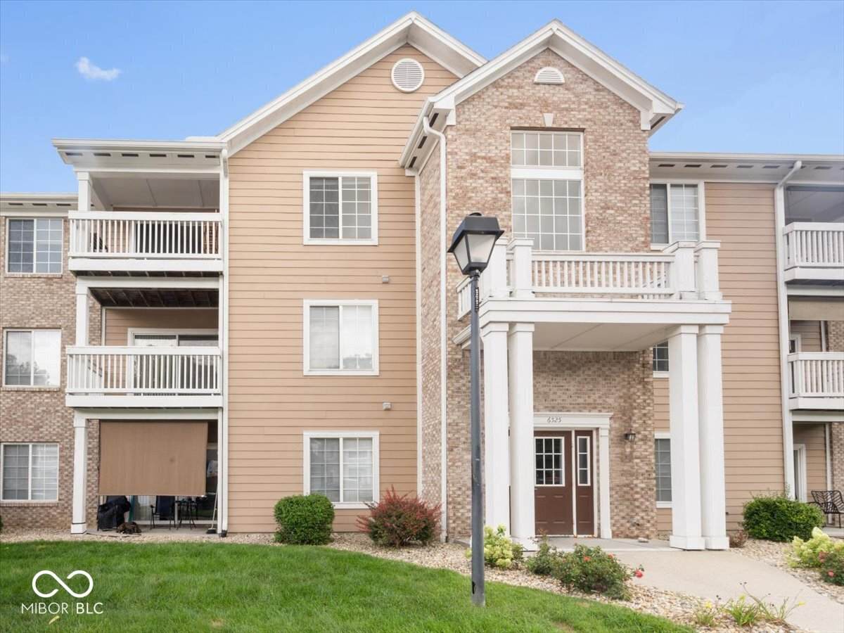 6525 Emerald Hill Court - Photo 1