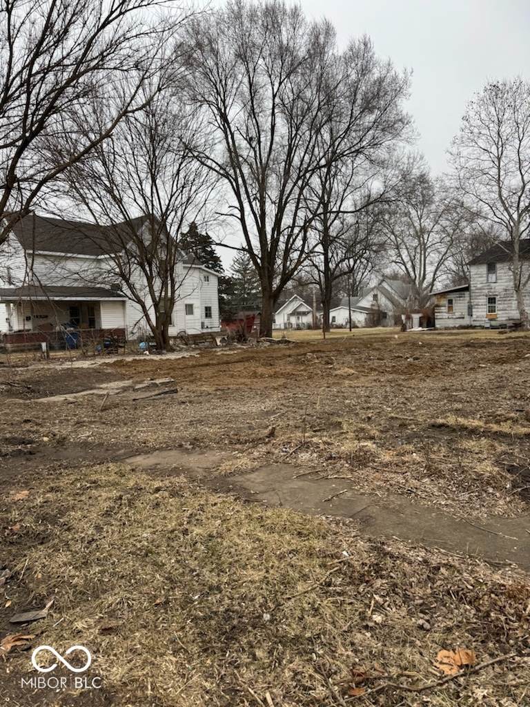 619 Whites Avenue - Photo 1