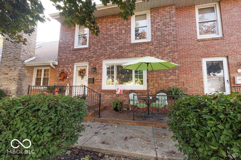 205 Main Street - Photo 1