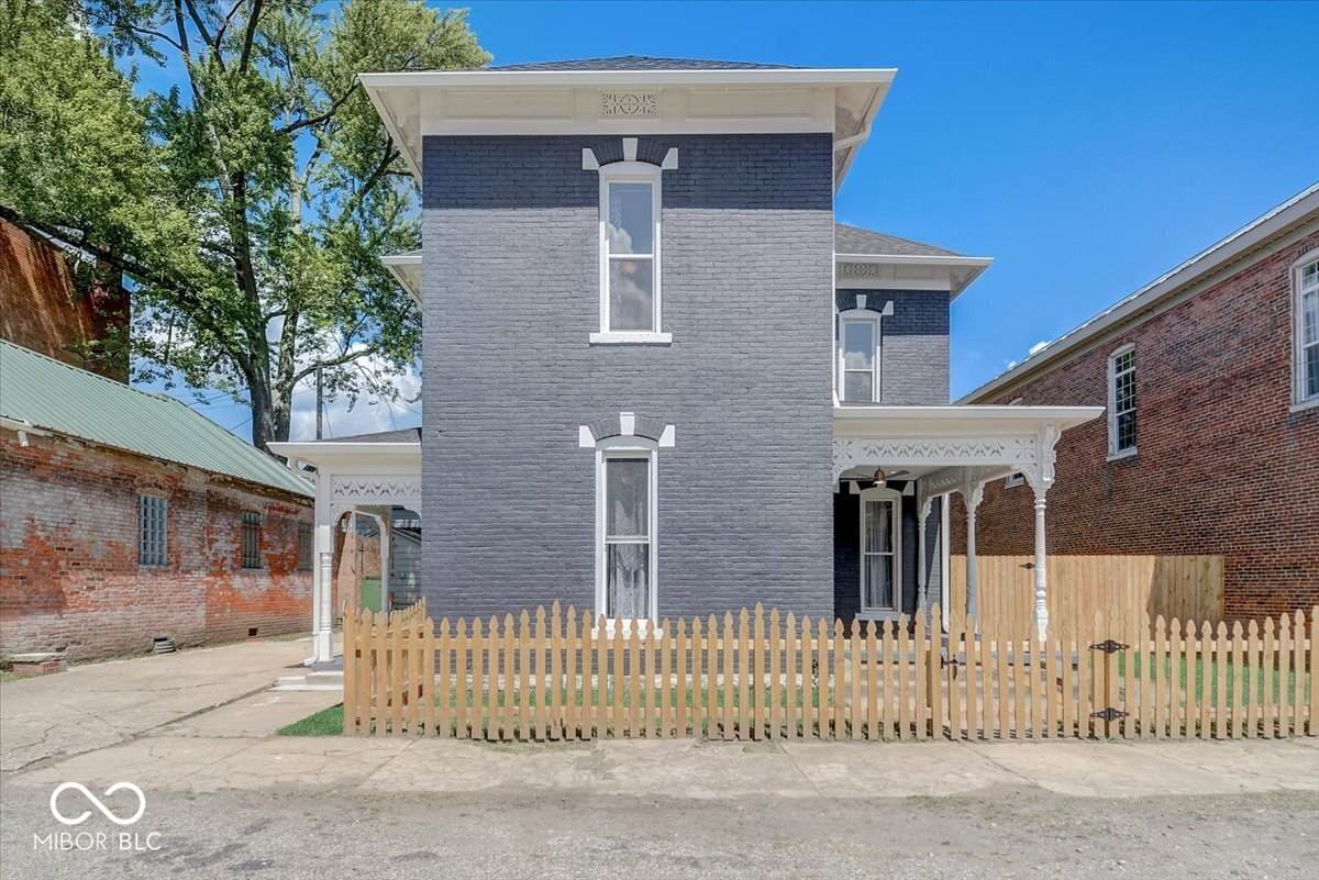 106 Washington Street - Photo 1