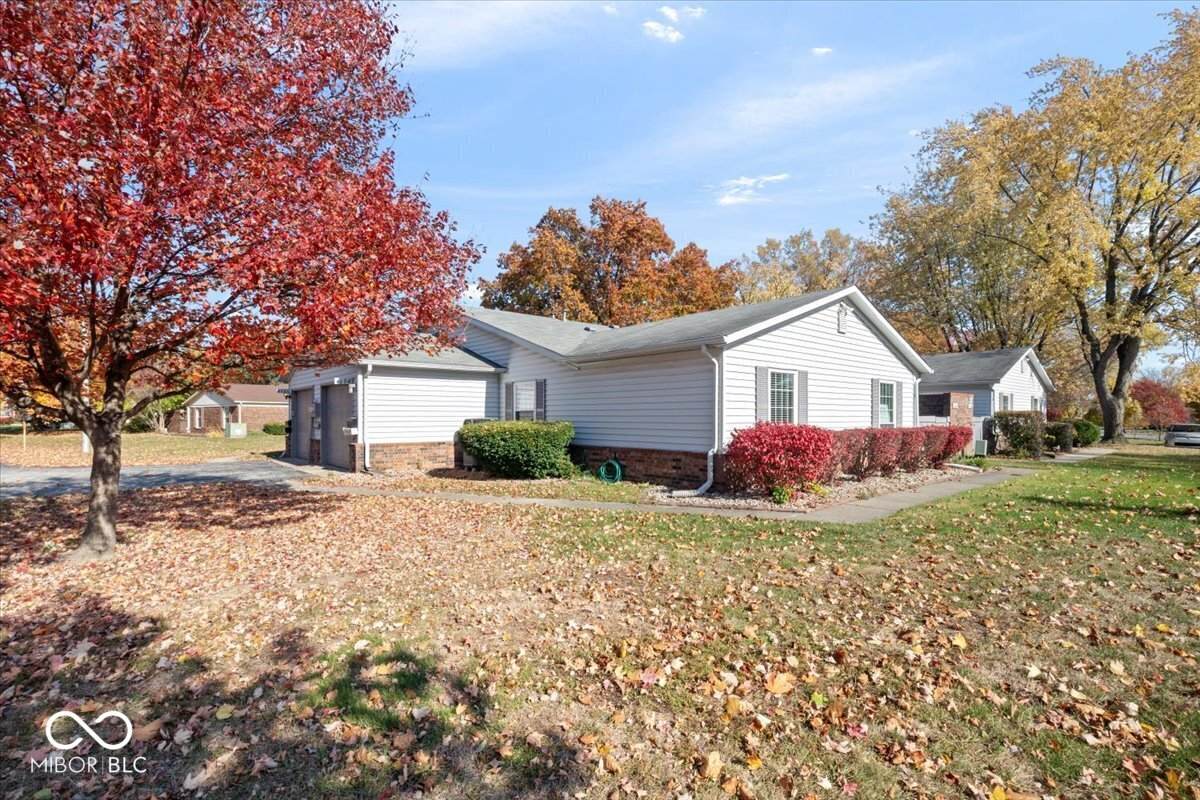 4604 47th Street - Photo 1