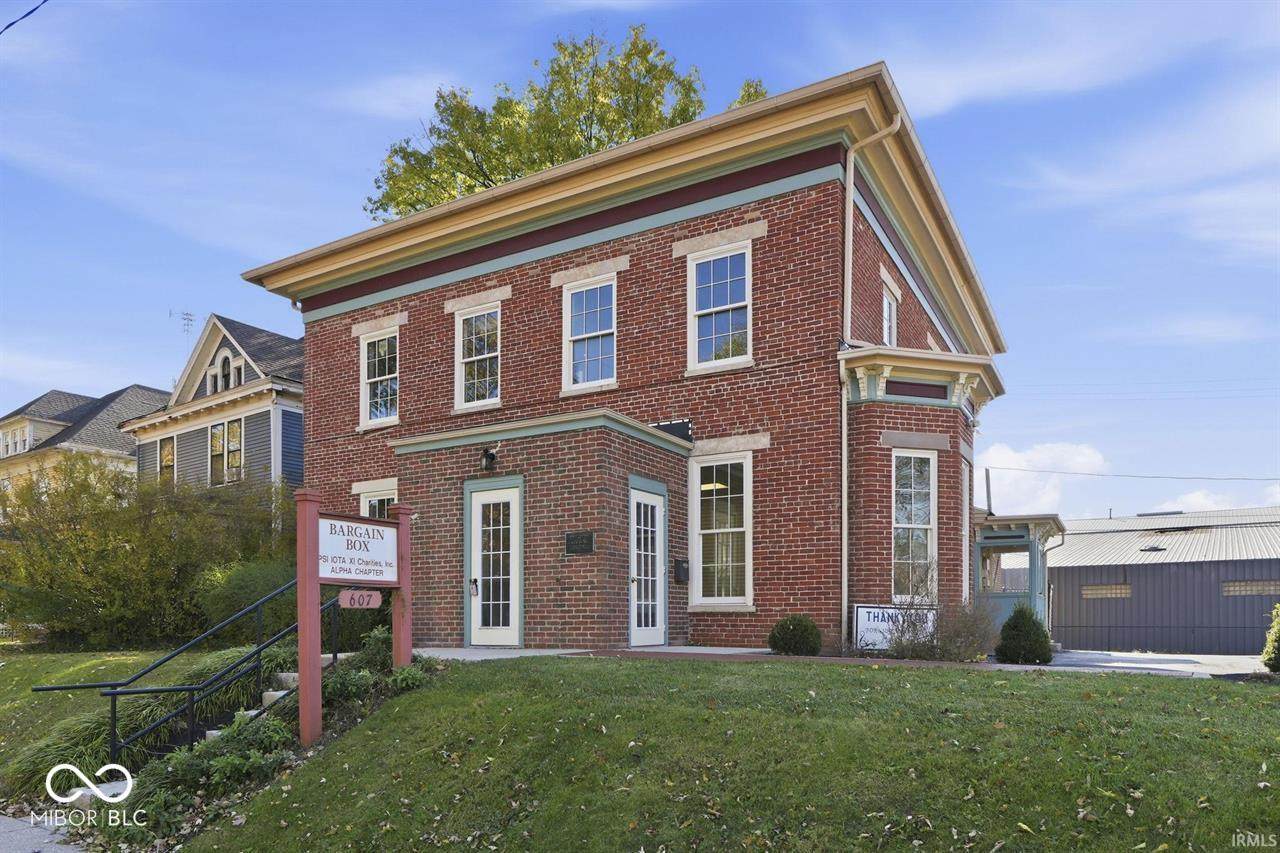 607 Charles Street - Photo 1