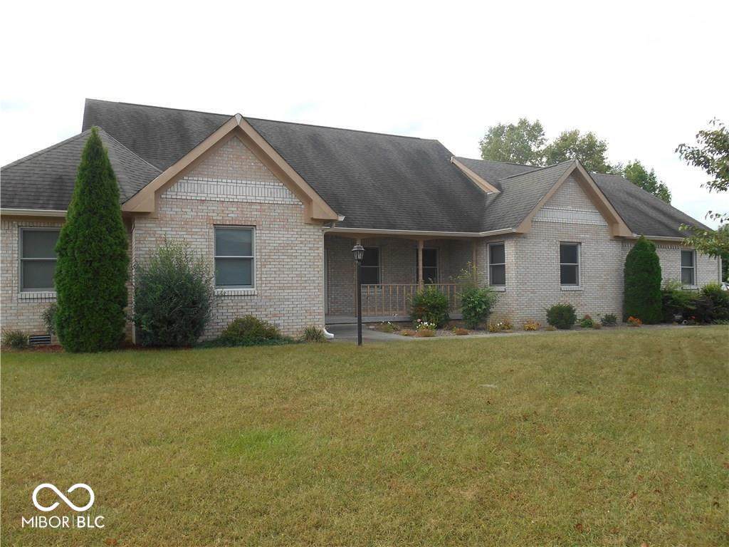 7405 Rooses Drive - Photo 1