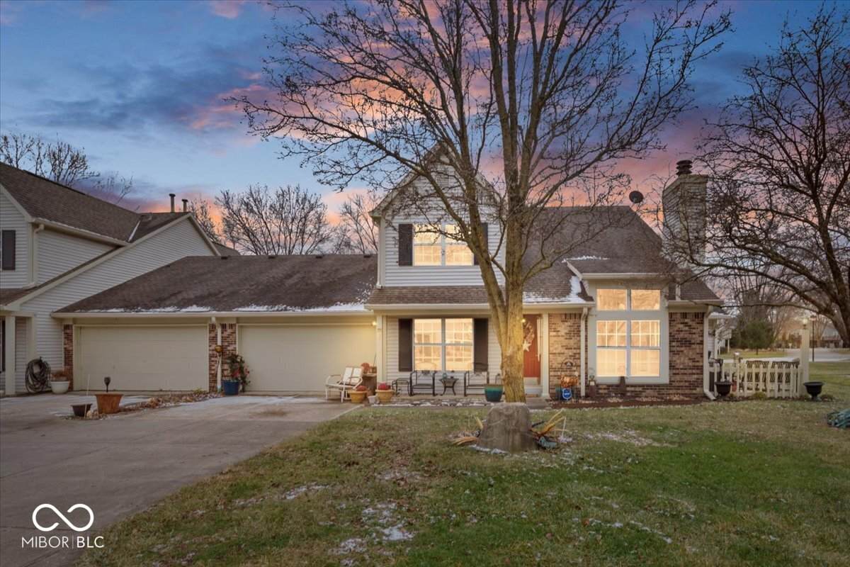 7533 Castleton Farms North Drive - Photo 1