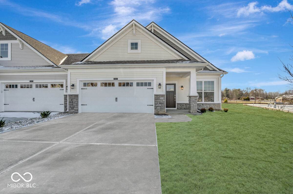 10601 Mangrove Drive - Photo 1