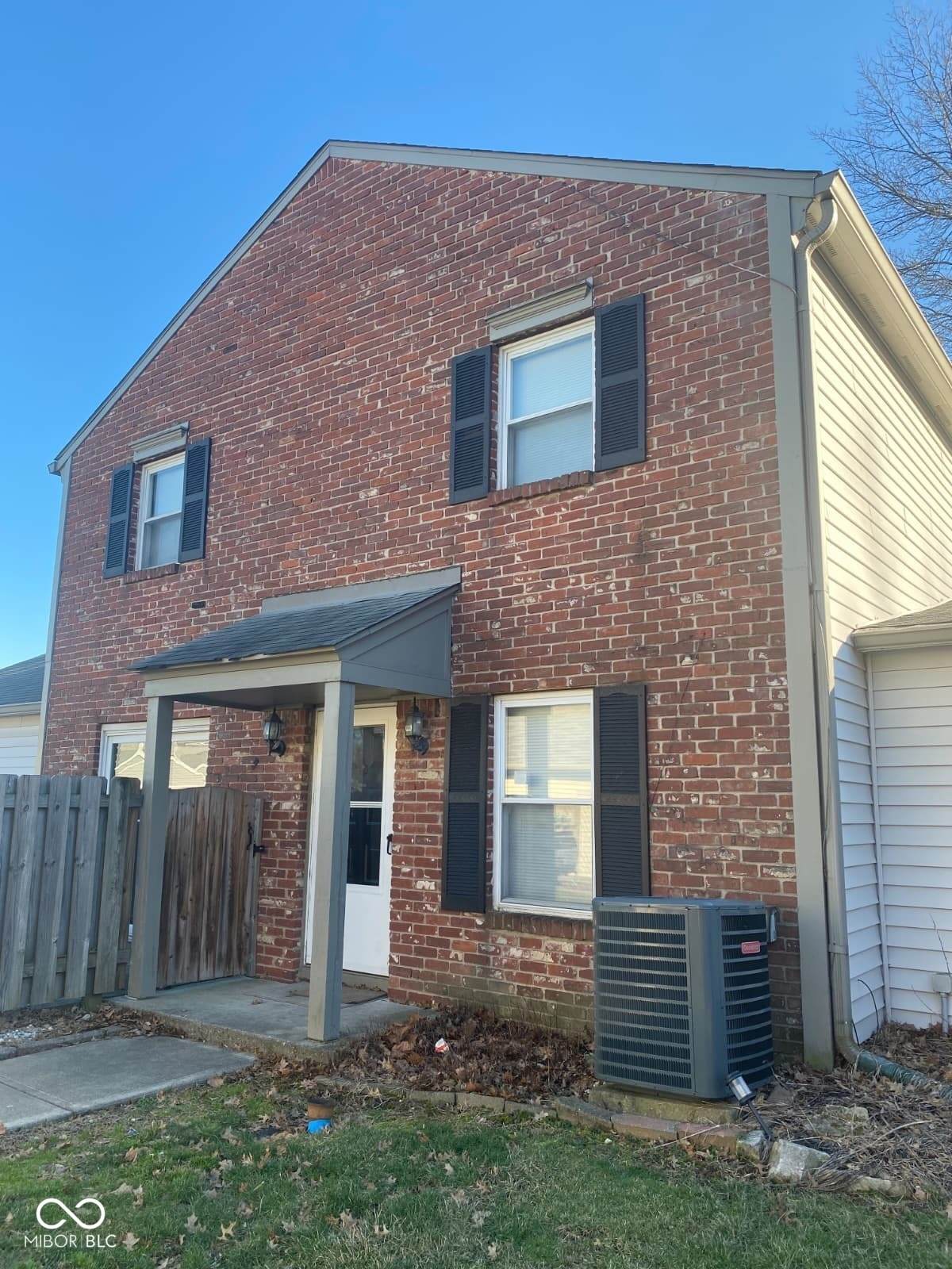 5946 Deerwood Court - Photo 1