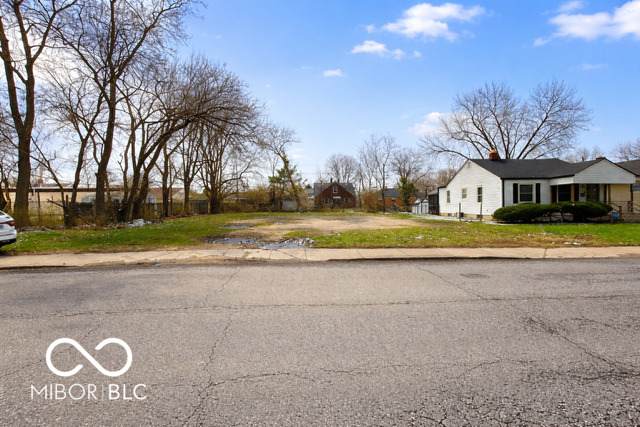 1441 Concord Street - Photo 1