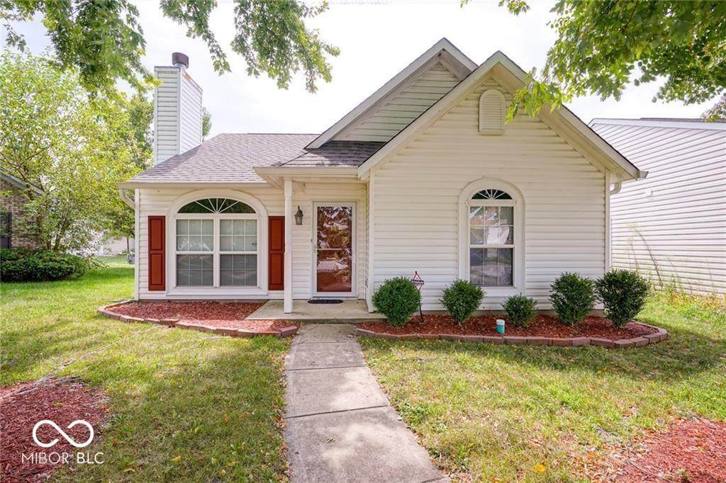 1631 River Shore Parkway - Photo 1