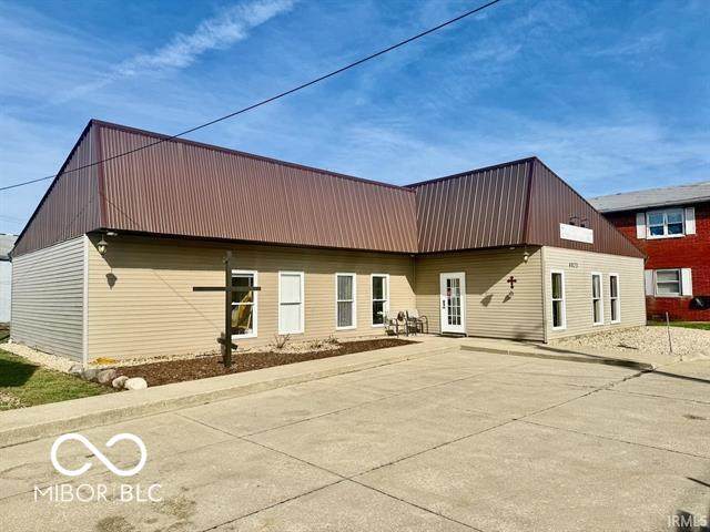4023 Rosewood Avenue - Photo 1