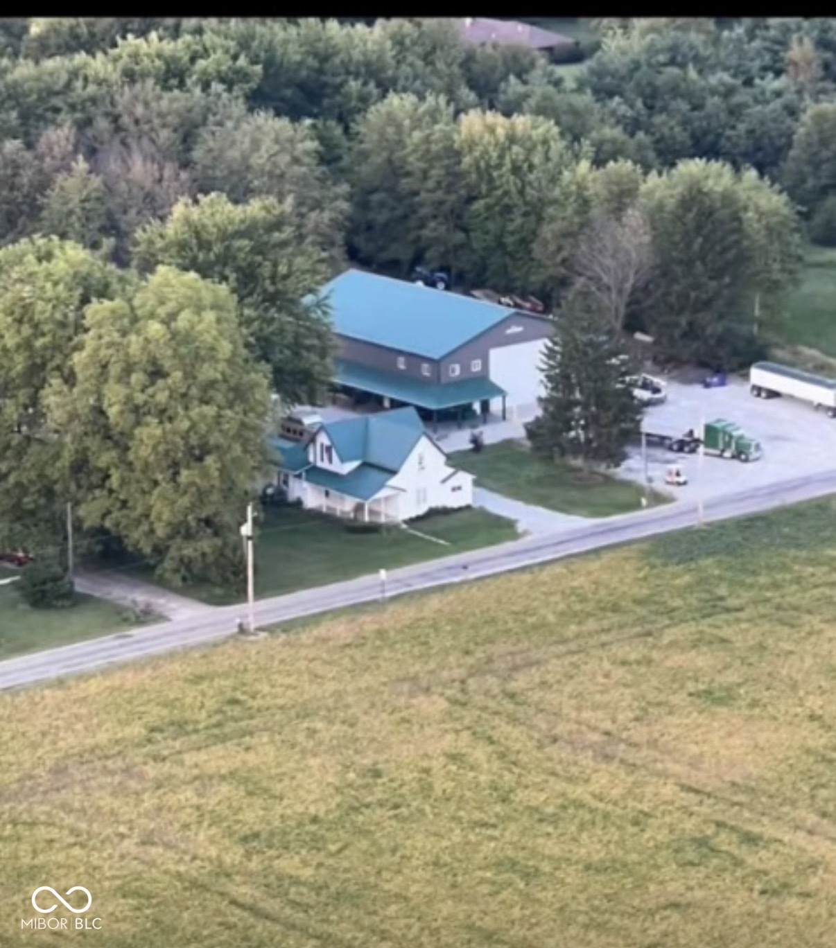 9490 County Road 700 - Photo 1